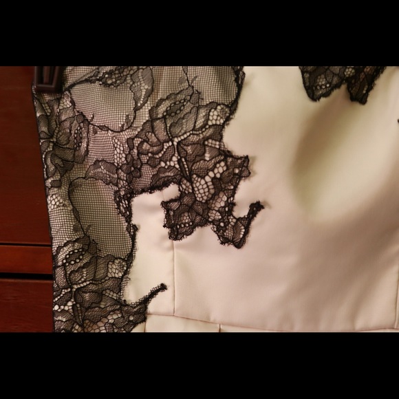 Dress - Picture 3 of 4